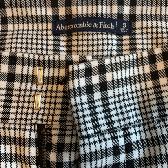 Abercrombie & Fitch Size Small Plaid Pants - Picture 3 of 3